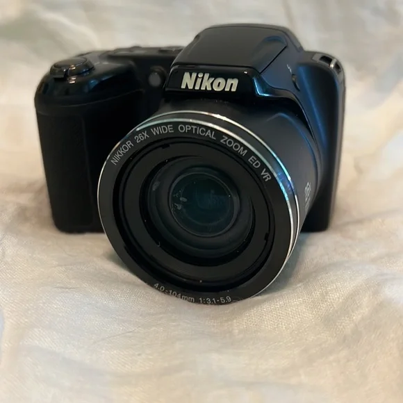 Nikon Cool Pix L320 digital camera
